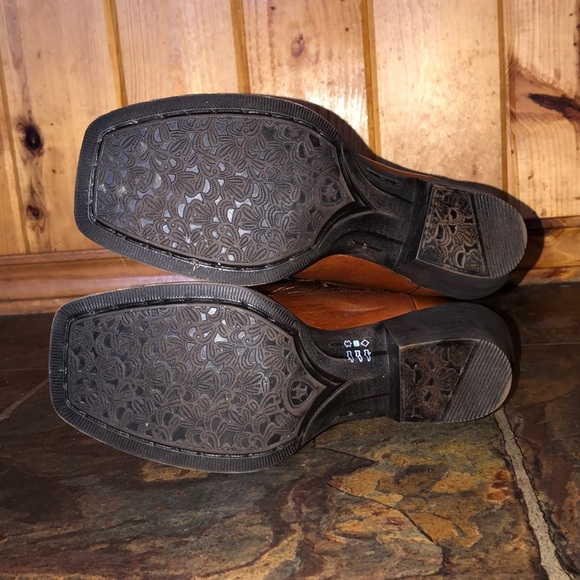 Ariat Women’s Cowboy Boots - Picture 2 of 7